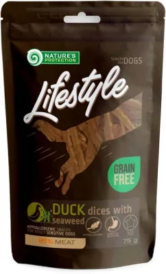 Ласощі для собак Nature's Protection Lifestyle snack for dogs soft duck dices with seaweed, 75г (SNK46143)